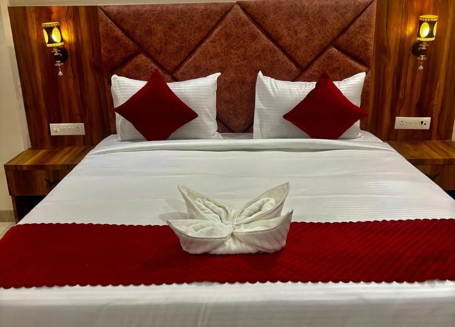 Hotel Majestic Heights Agra 3*, Agra (Uttar Pradesh)