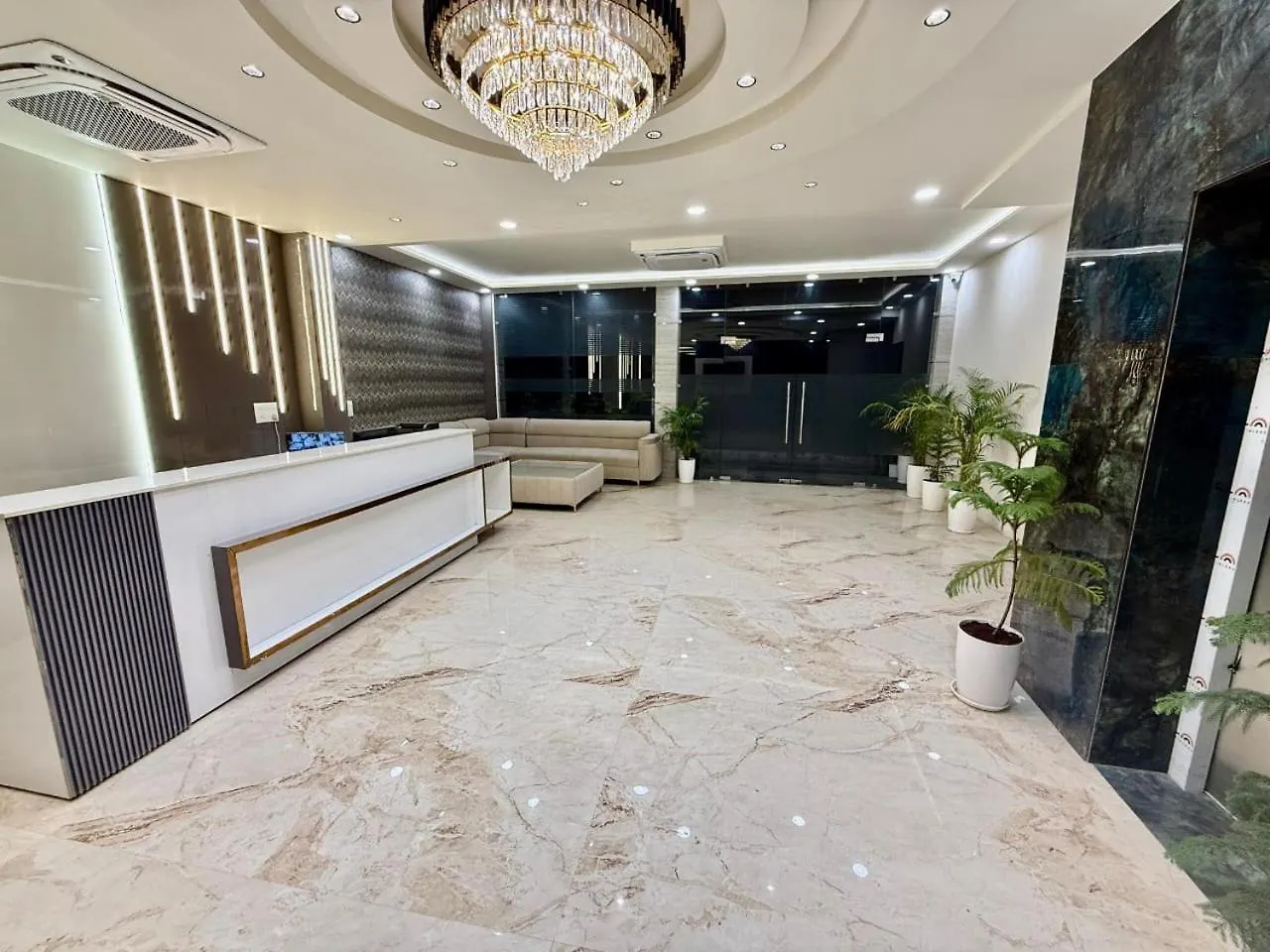 Hotel Majestic Heights アーグラ